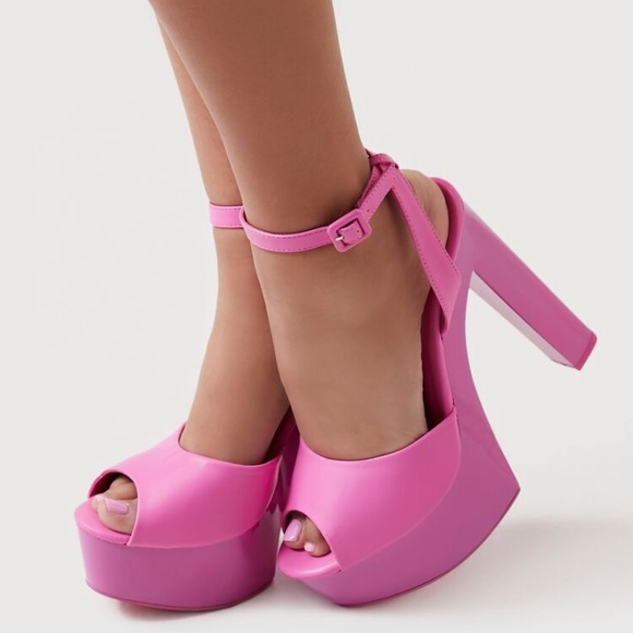 Liliana Shoes - Liliana Barbie Pink Platform Heels 🩷